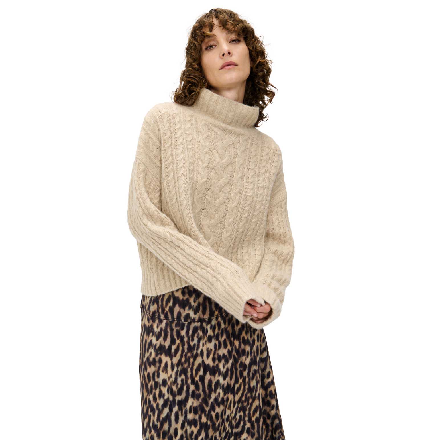 Veronika Maine Fawn Chunky Aplaca Merino Cable Sweater